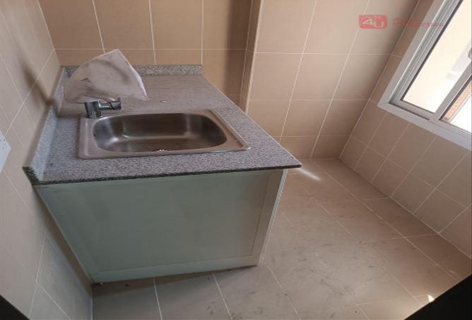 906544 - Property Image 3