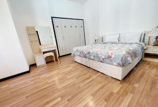 958148 - Property Image 3