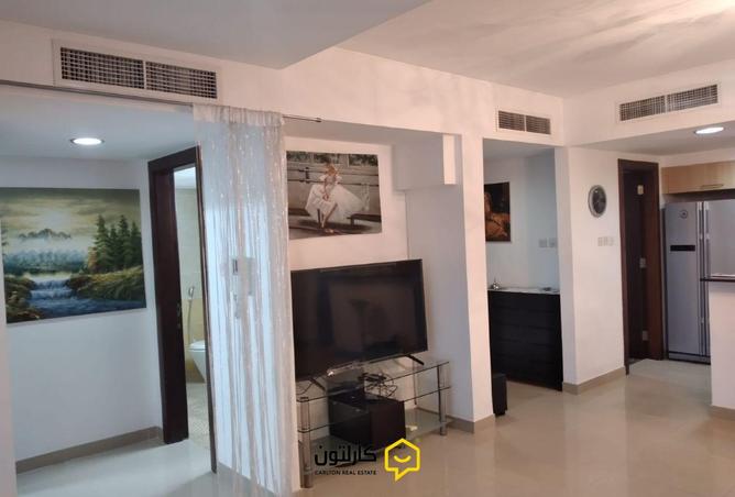 985723 - Property Image 2