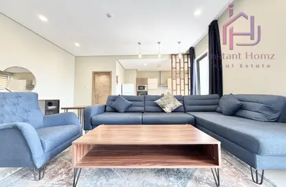 Apartment - 2 Bedrooms - 3 Bathrooms for rent in Al Juffair - Capital Governorate