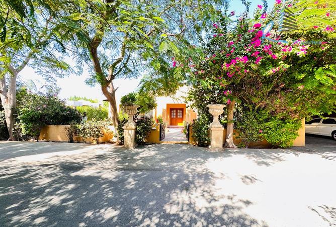 968415 - Property Image 2