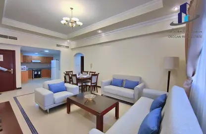 Apartment - 2 Bedrooms - 2 Bathrooms for rent in Al Juffair - Capital Governorate