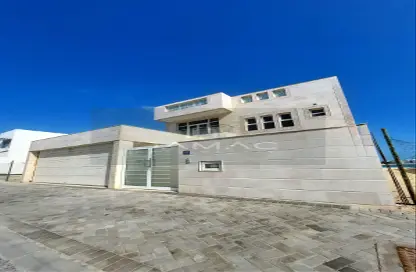 فيلا - 7 غرف نوم - 8 حمامات للبيع في أمواج - المحرق