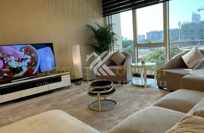 Apartment - 2 Bedrooms - 2 Bathrooms for rent in Reef Island - Capital Governorate