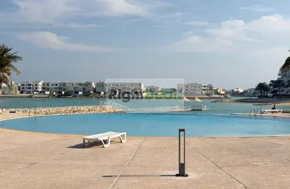 شقة - 3 غرف نوم - 2 حمامات للايجار في جزيرة تالا - أمواج - المحرق
