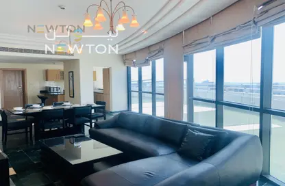 Apartment - 2 Bedrooms - 3 Bathrooms for rent in Al Juffair - Capital Governorate