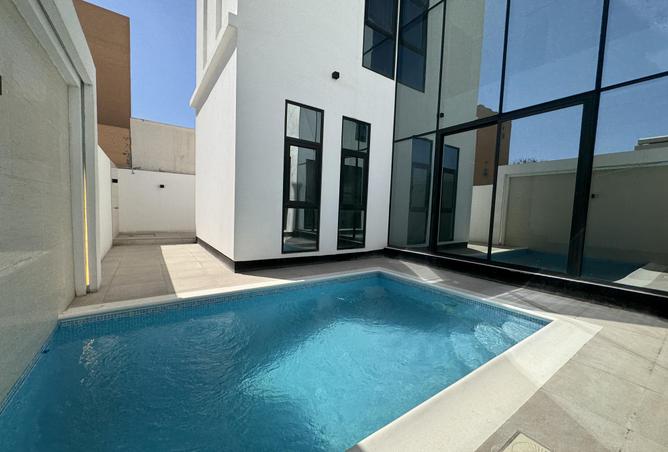 947180 - Property Image 3