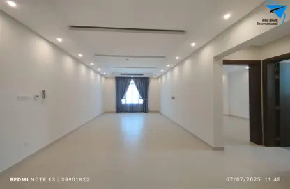 Apartment - 2 Bedrooms - 2 Bathrooms for rent in Al Burhama - Manama - Capital Governorate