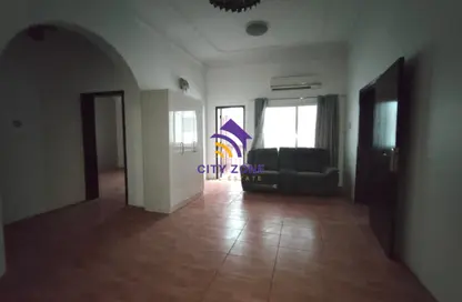 Apartment - 3 Bedrooms - 2 Bathrooms for rent in Al Juffair - Capital Governorate