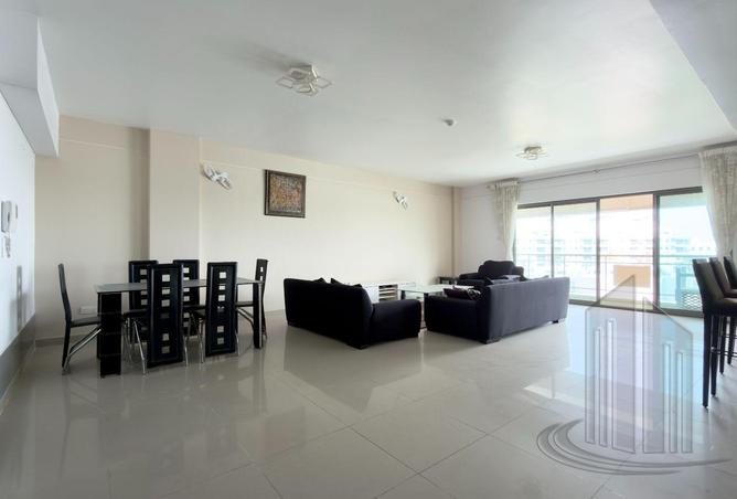 992207 - Property Image 3