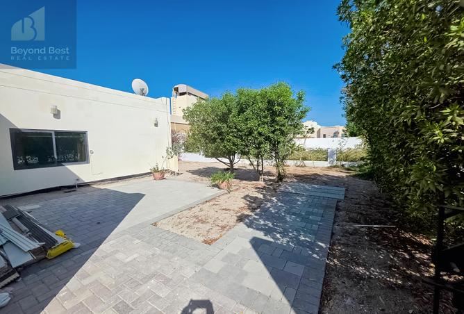 956365 - Property Image 3