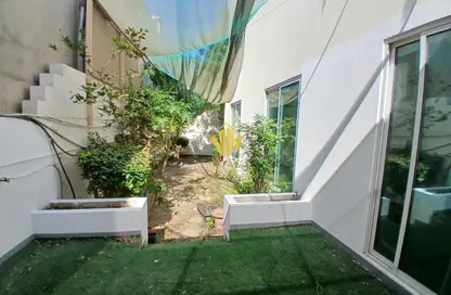 Villa - 4 Bedrooms - 5 Bathrooms for rent in Salmaniya - Manama - Capital Governorate