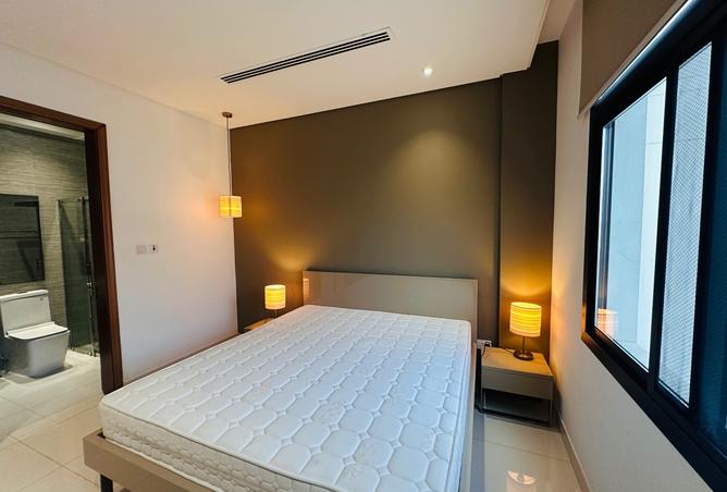 987045 - Property Image 2