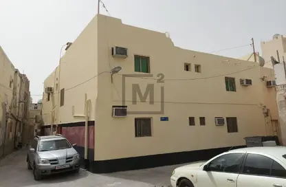 عمارة بالكامل - 8 غرف نوم - 8 حمامات للبيع في بن هندي - المحرق