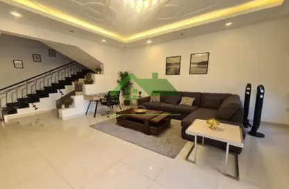 Villa - 3 Bedrooms - 4 Bathrooms for rent in Busaiteen - Muharraq Governorate