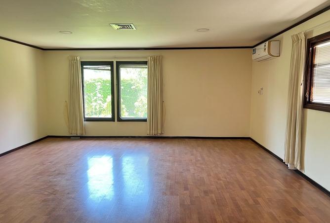 978380 - Property Image 2