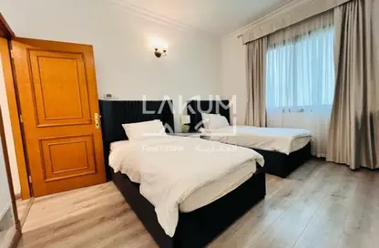 Apartment - 2 Bedrooms - 2 Bathrooms for rent in Sanabis - Manama - Capital Governorate
