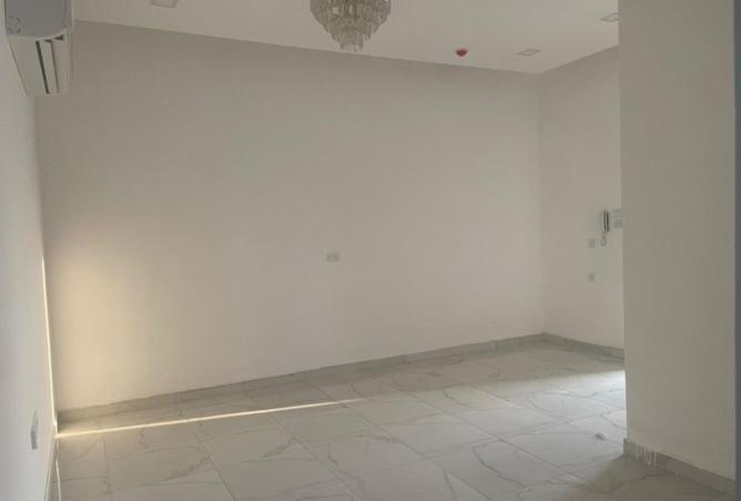 955395 - Property Main Image