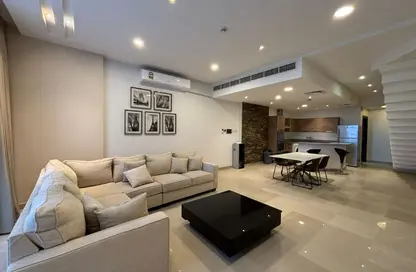 Apartment - 2 Bedrooms - 3 Bathrooms for rent in Al Juffair - Capital Governorate