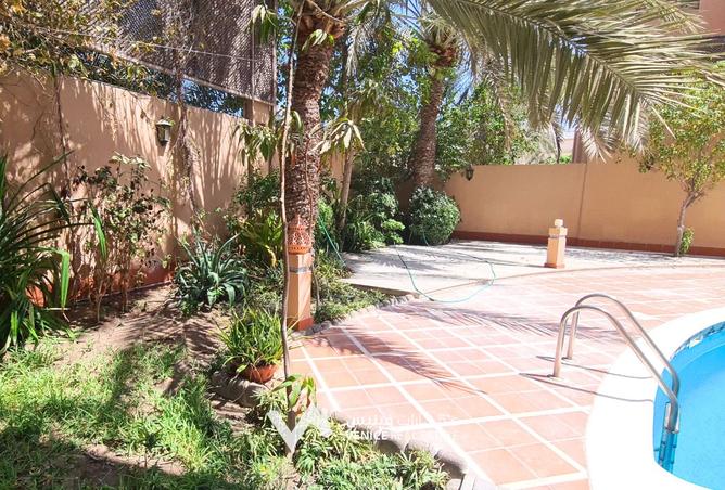 953906 - Property Image 3