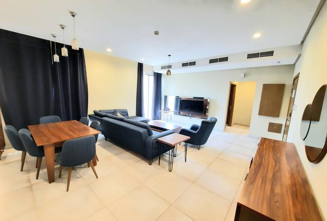 952695 - Property Image 2