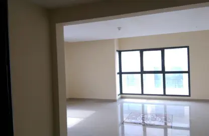 Apartment - 2 Bedrooms - 3 Bathrooms for rent in Hidd - Muharraq Governorate