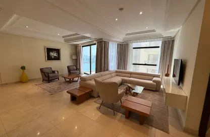 Apartment - 3 Bedrooms - 5 Bathrooms for rent in Reef Island - Capital Governorate