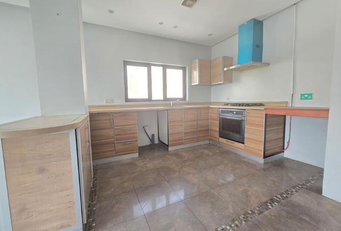 969184 - Property Image 3