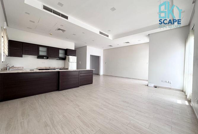 977853 - Property Image 3