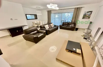 Living Room image for: Apartment - 1 Bedroom - 1 Bathroom for rent in Tala Island - Amwaj Islands - Muharraq Governorate, Image 1