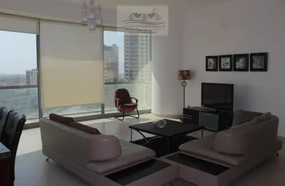 صورة لـ غرفة المعيشة شقة - 2 غرف نوم - 3 حمامات للايجار في السنابس - المنامة - محافظة العاصمة ، صورة رقم 1