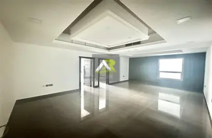 Office Space - Studio - 1 Bathroom for rent in Seef - Capital Governorate
