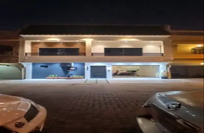 Villa - 7 Bedrooms - 7 Bathrooms for sale in Isa Town - Central Governorate