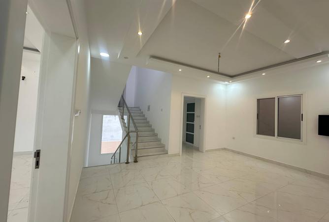 984624 - Property Image 2