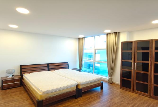 967530 - Property Image 3