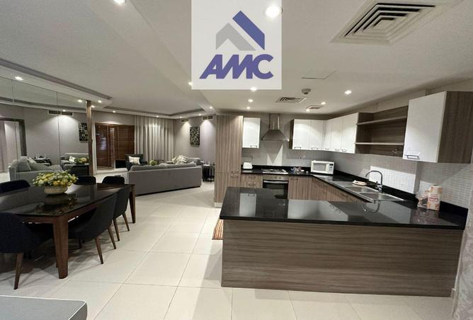 988385 - Property Image 2