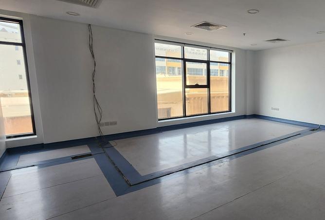 953042 - Property Main Image