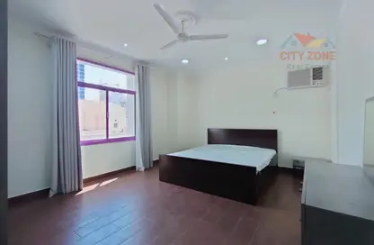 Apartment - 2 Bedrooms - 2 Bathrooms for rent in Al Juffair - Capital Governorate