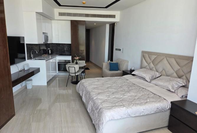 958321 - Property Image 2