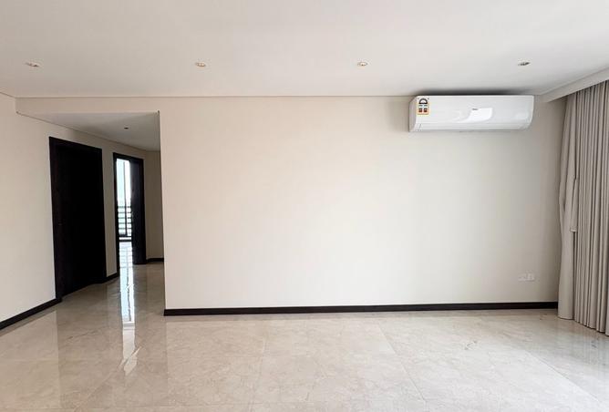 979587 - Property Image 3