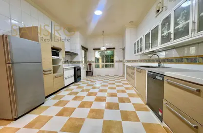 فيلا - 3 غرف نوم - 3 حمامات للايجار في الجنبية - المحافظة الشمالية