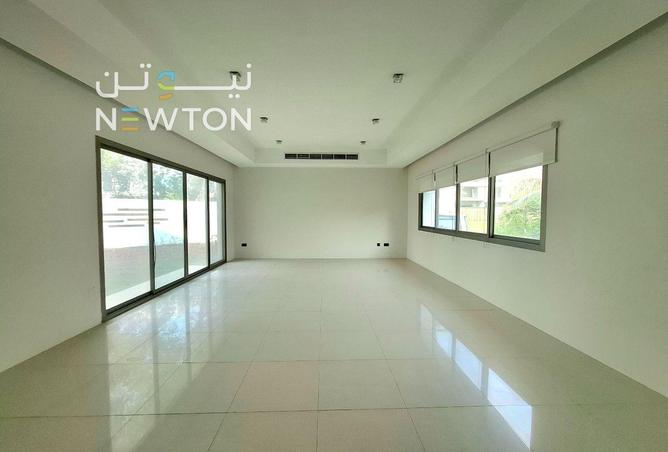 969065 - Property Image 2