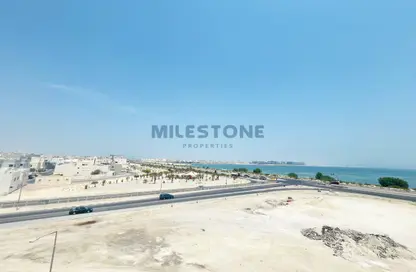 مكتب - استوديو - 2 حمامات للايجار في قلالي - المحرق