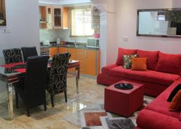 صورةغرفة المعيشة / غرفة الطعام لـ: شقة - 1 غرفة نوم - 1 حمام للكراء في سار - المحافظة الشمالية, صورة 1