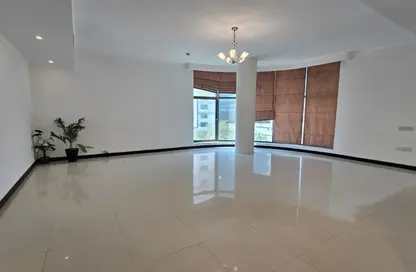 Apartment - 3 Bedrooms - 5 Bathrooms for sale in Seef - Capital Governorate
