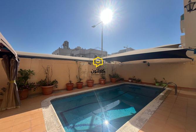 910229 - Property Image 2