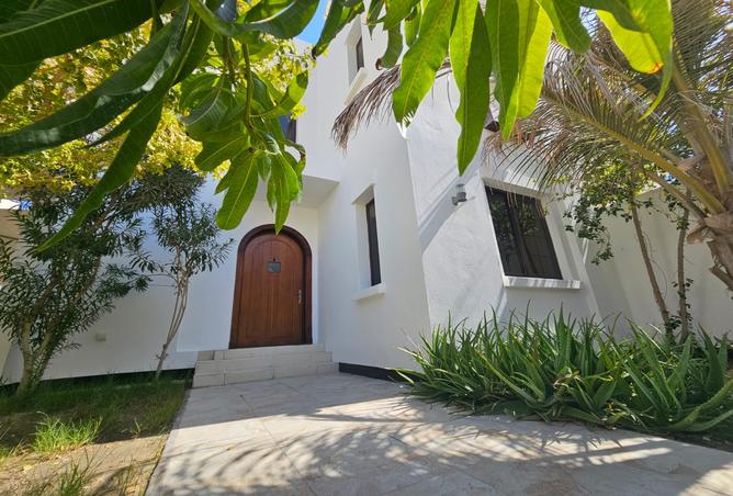 976388 - Property Main Image