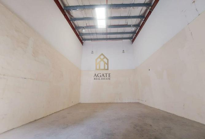 983686 - Property Image 2