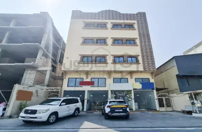 عمارة بالكامل - استوديو - 8 حمامات للبيع في قلالي - المحرق