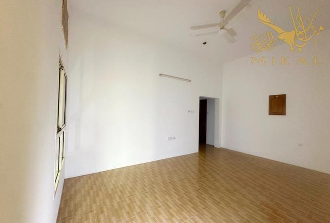 980911 - Property Image 2